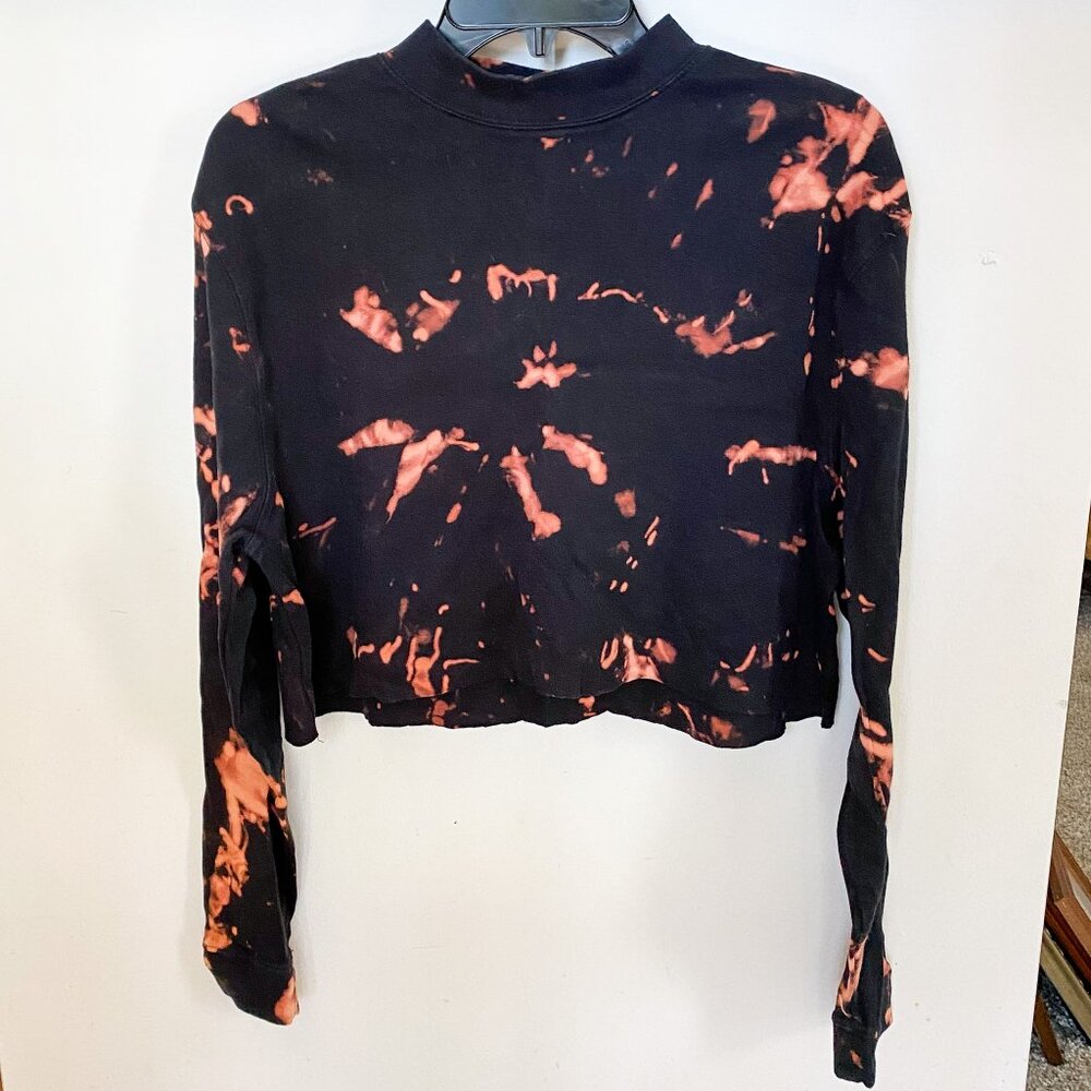Women's Cropped Hand Dyed Long Sleeve Top